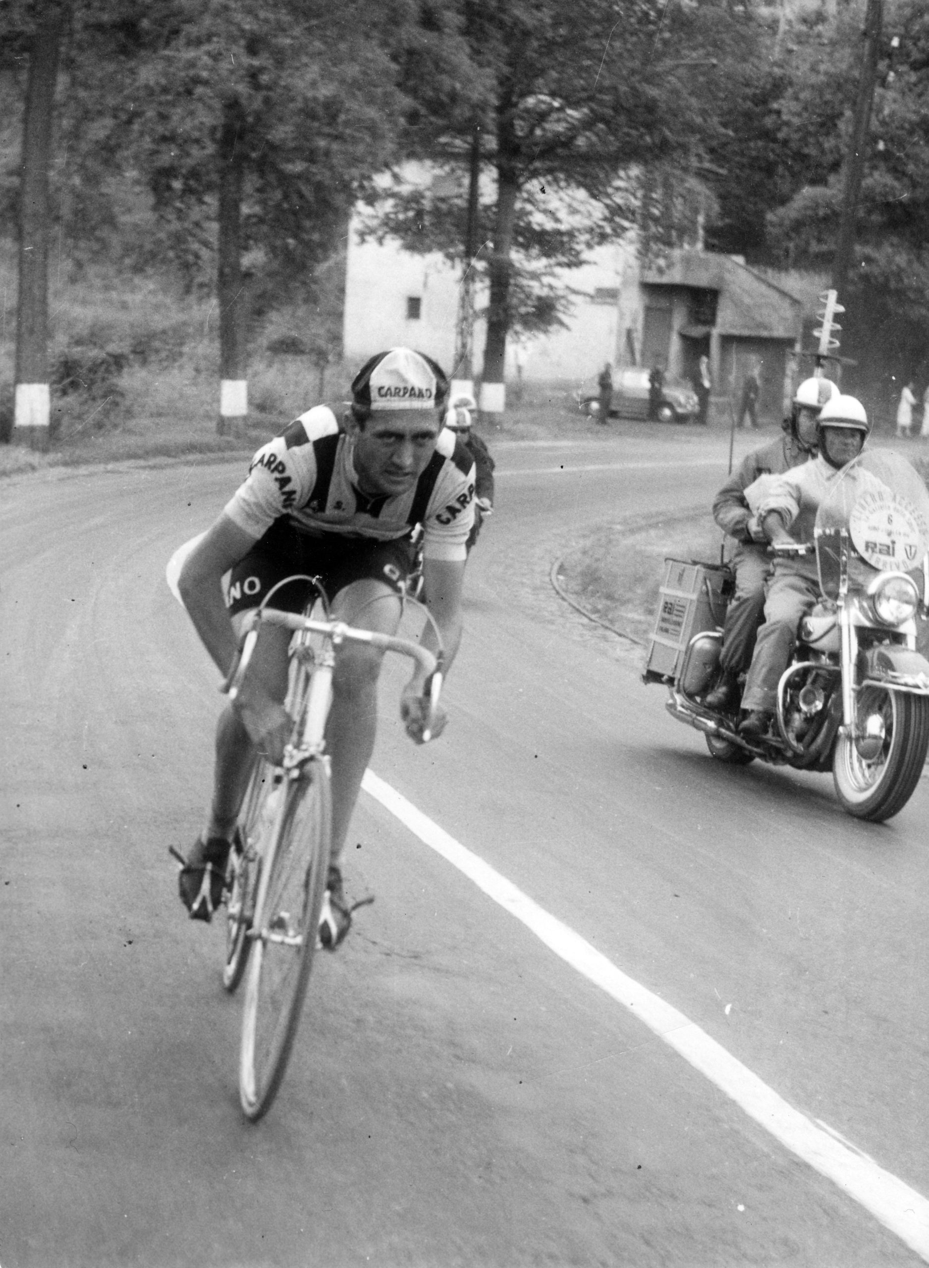 Virtual reality cycling Tuscany