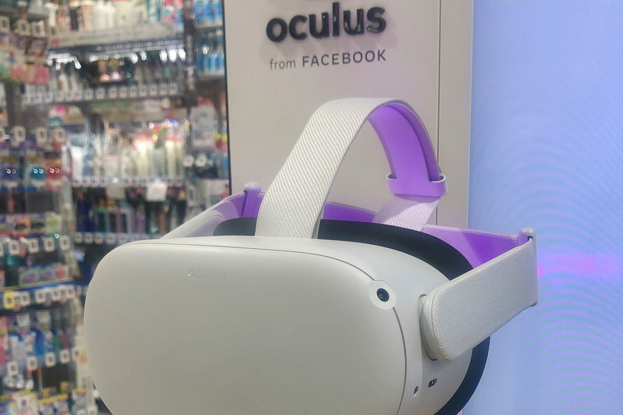 Oculus Quest 2 VR Headset